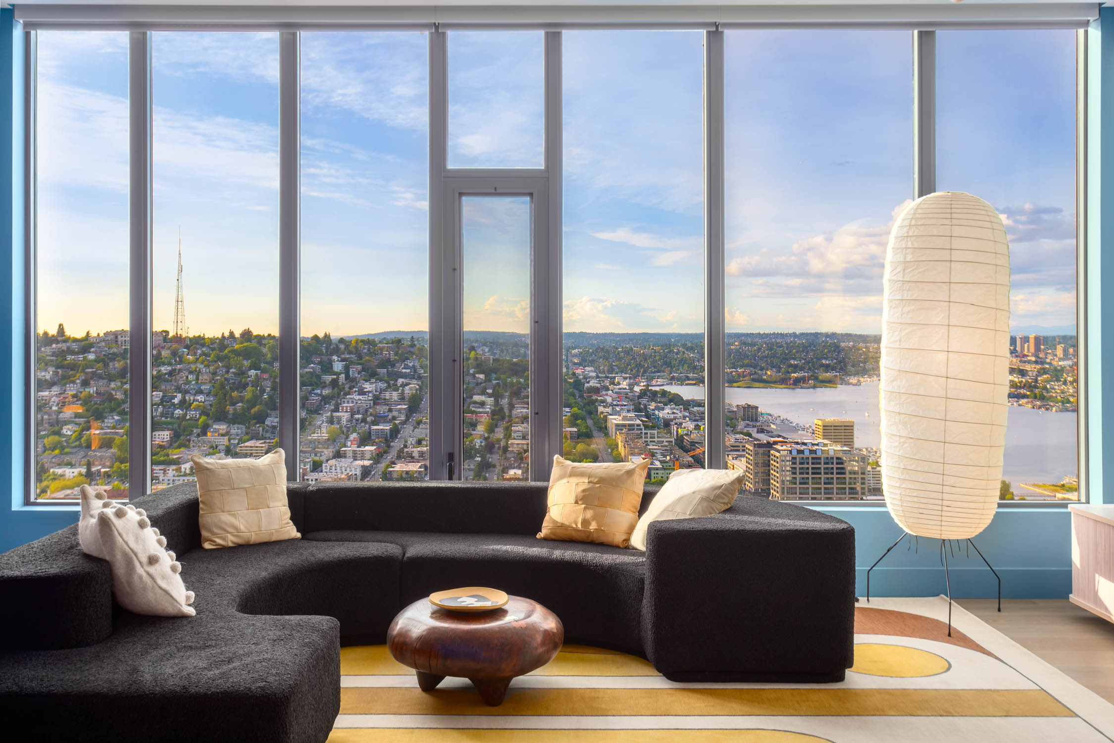 Spire Seattle Penthouse Magnificent views