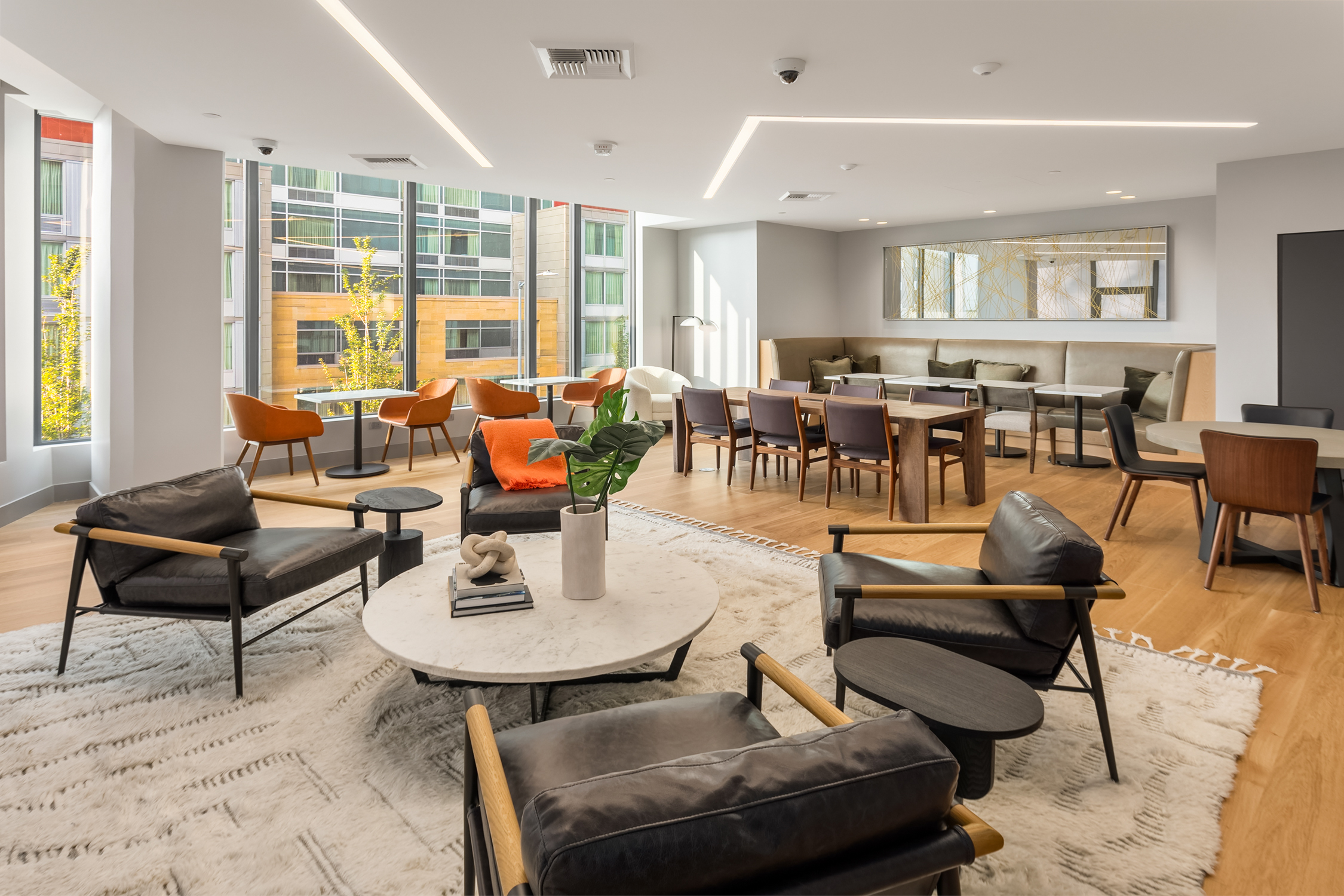 Spire Seattle Luxury Amenities Coworking